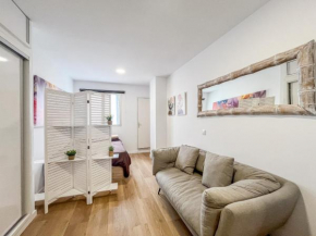 Cozy Studio Las Canteras - 2 min walk to Beach